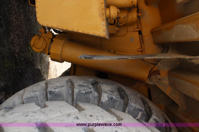 image for item K7136 1984 Caterpillar 777 haul truck