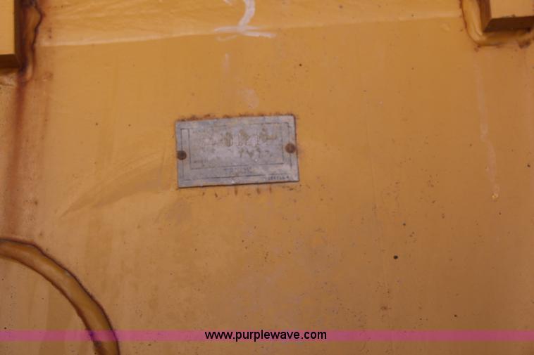 image for item K7136 1984 Caterpillar 777 haul truck