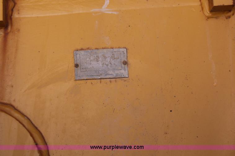 image for item K7136 1984 Caterpillar 777 haul truck