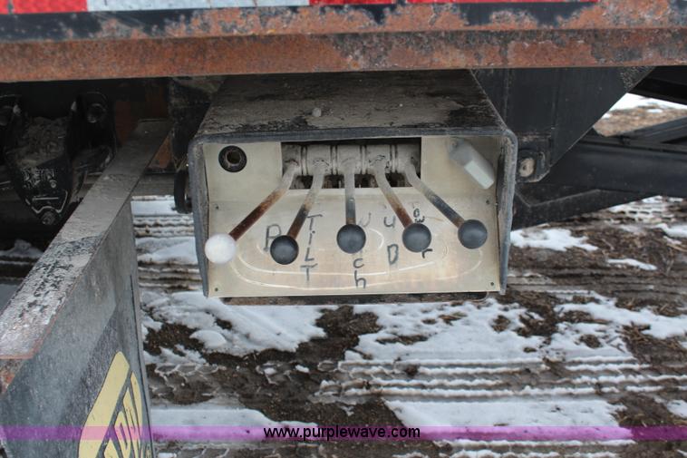 image for item K7137 2001 Kenworth T300 rollback truck