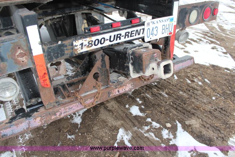 image for item K7137 2001 Kenworth T300 rollback truck