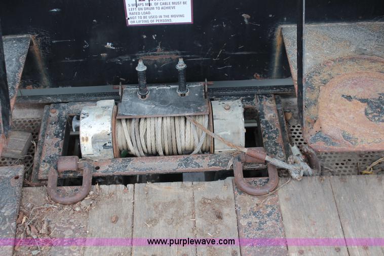 image for item K7137 2001 Kenworth T300 rollback truck