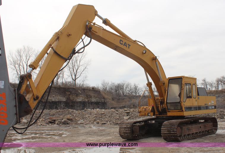 image for item K7138 1989 Caterpillar EL300 excavator