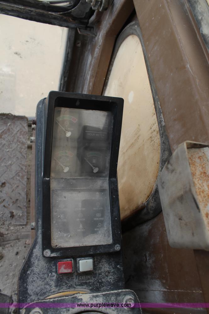 image for item K7138 1989 Caterpillar EL300 excavator