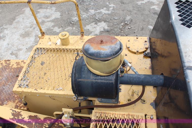 image for item K7138 1989 Caterpillar EL300 excavator