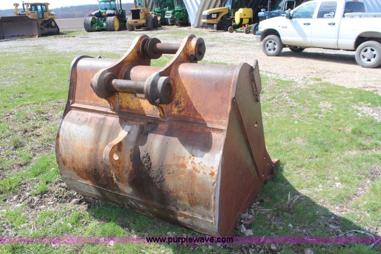image for item K7138 1989 Caterpillar EL300 excavator