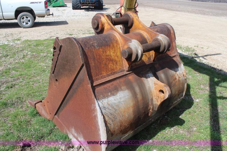 image for item K7138 1989 Caterpillar EL300 excavator
