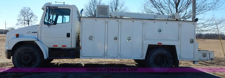 image for item K7152 1999 Freightliner FL70 service truck