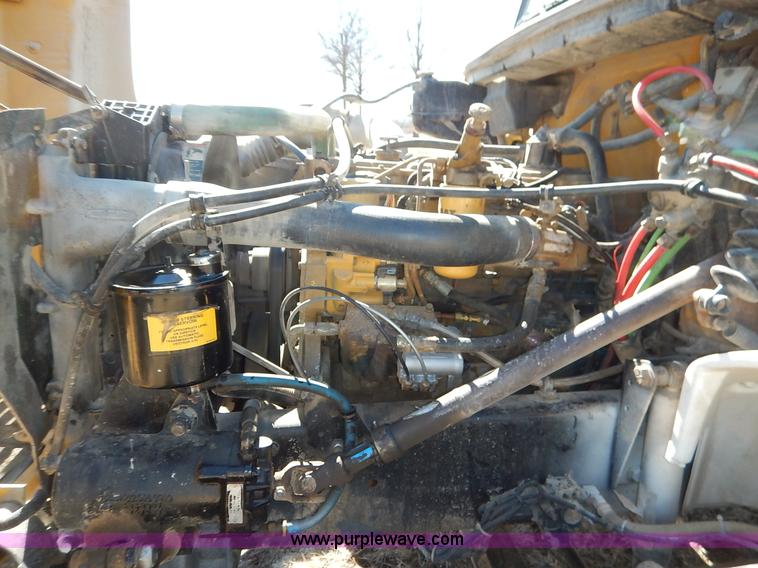 image for item K7152 1999 Freightliner FL70 service truck