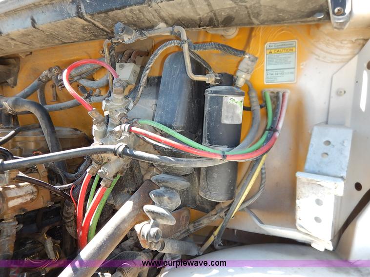 image for item K7152 1999 Freightliner FL70 service truck