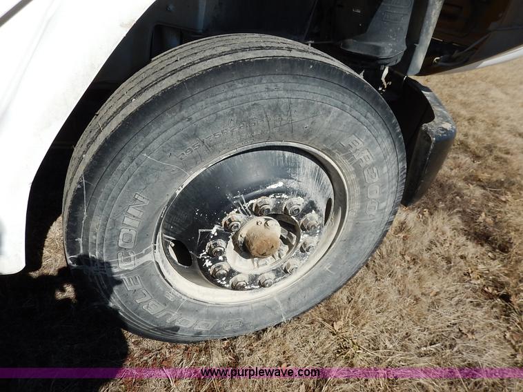 image for item K7152 1999 Freightliner FL70 service truck