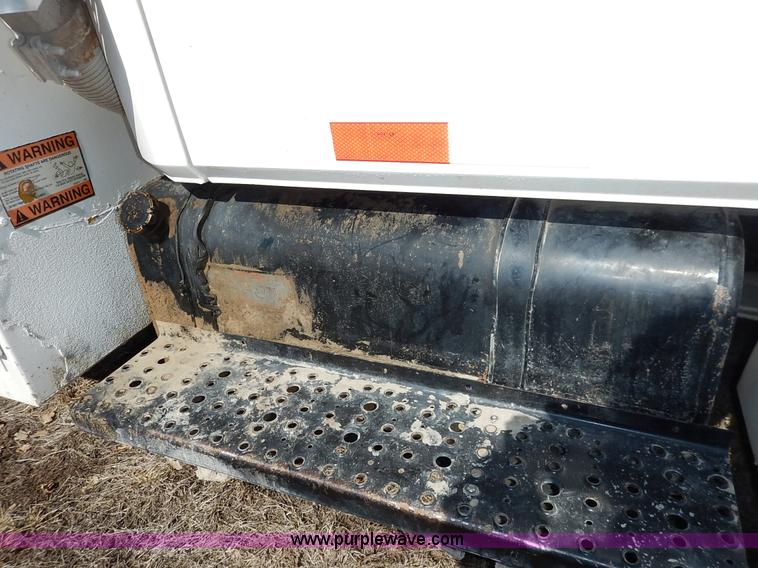 image for item K7152 1999 Freightliner FL70 service truck