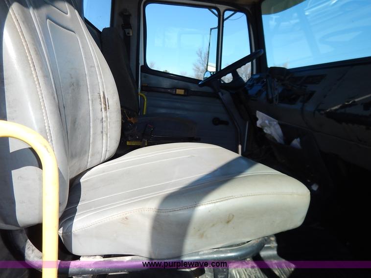 image for item K7152 1999 Freightliner FL70 service truck