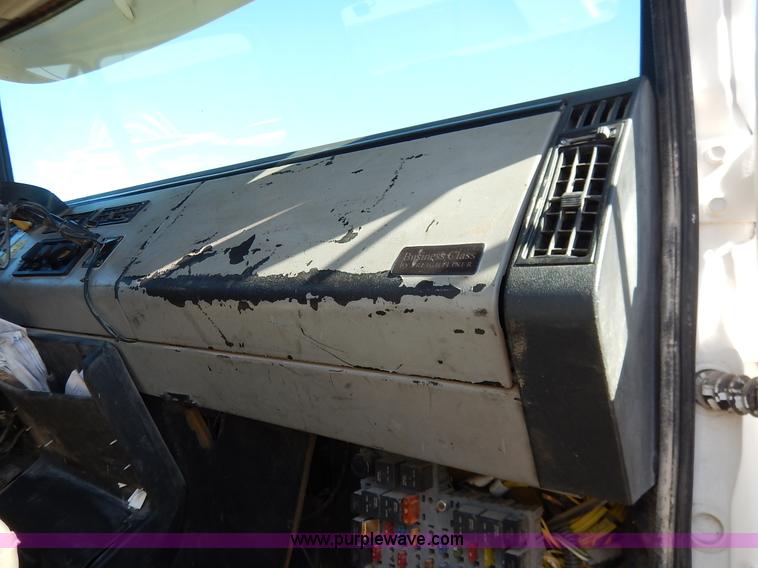 image for item K7152 1999 Freightliner FL70 service truck