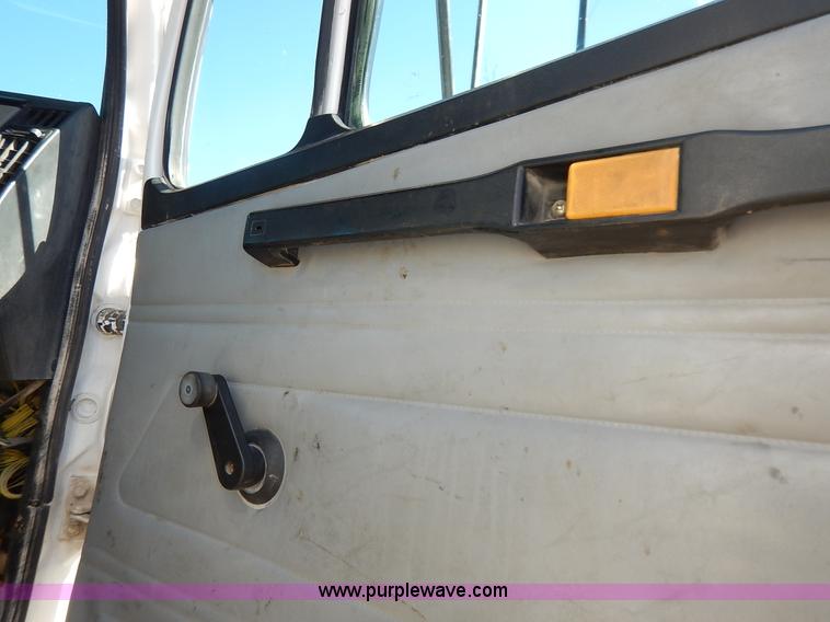 image for item K7152 1999 Freightliner FL70 service truck