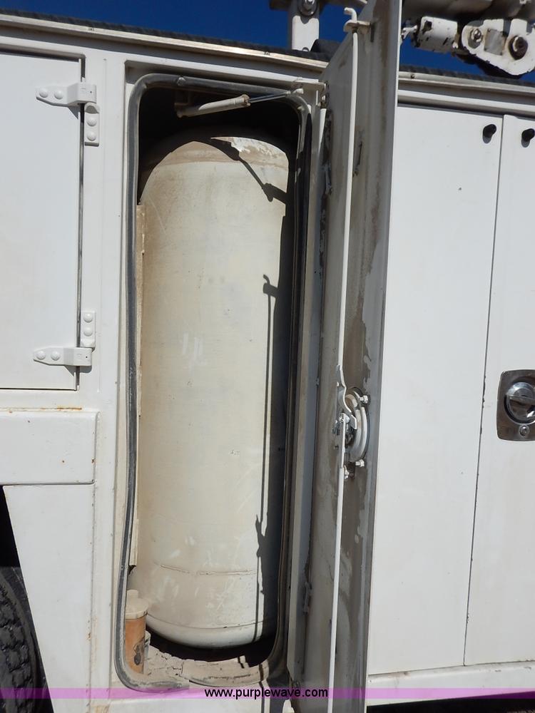 image for item K7152 1999 Freightliner FL70 service truck