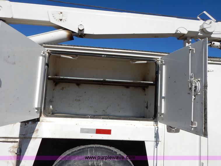 image for item K7152 1999 Freightliner FL70 service truck