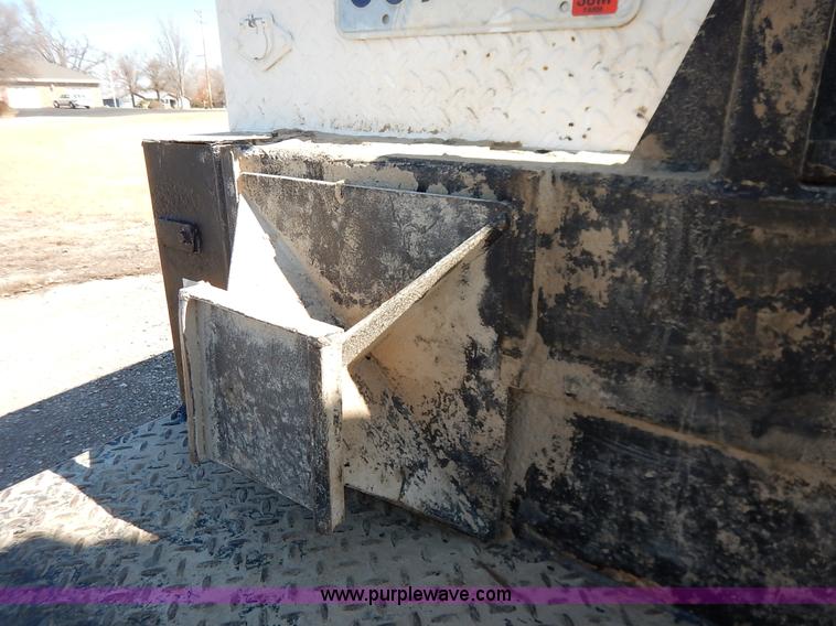 image for item K7152 1999 Freightliner FL70 service truck