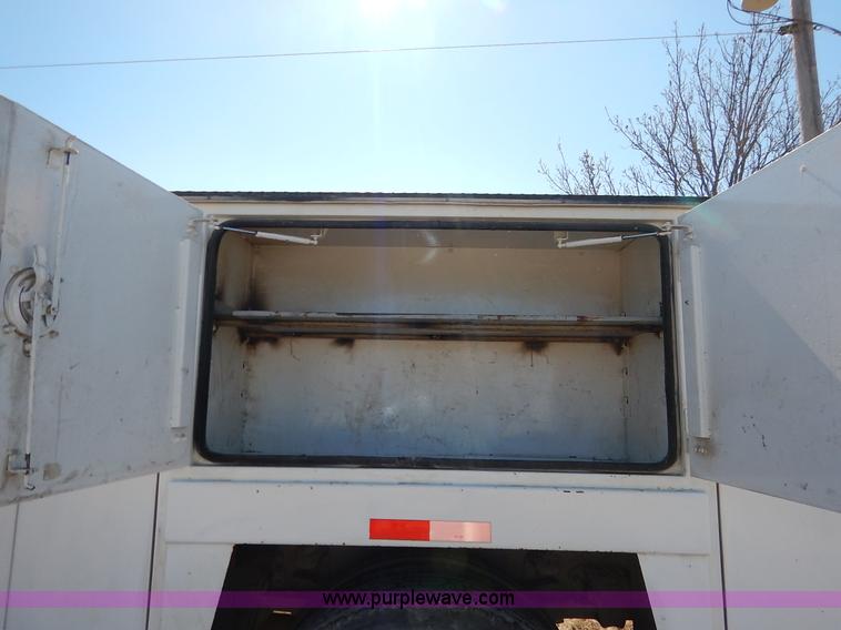 image for item K7152 1999 Freightliner FL70 service truck