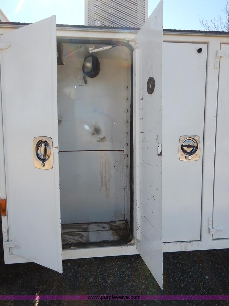 image for item K7152 1999 Freightliner FL70 service truck