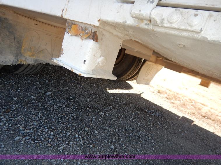 image for item K7152 1999 Freightliner FL70 service truck