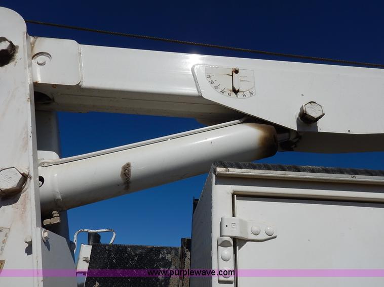 image for item K7152 1999 Freightliner FL70 service truck