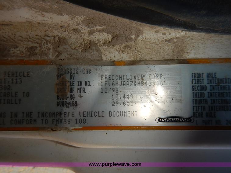 image for item K7152 1999 Freightliner FL70 service truck