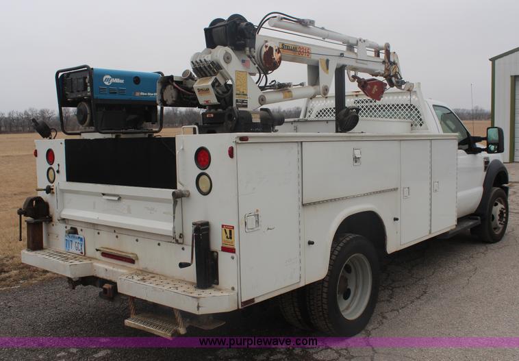 image for item K7153 2008 Ford F550 utility truck