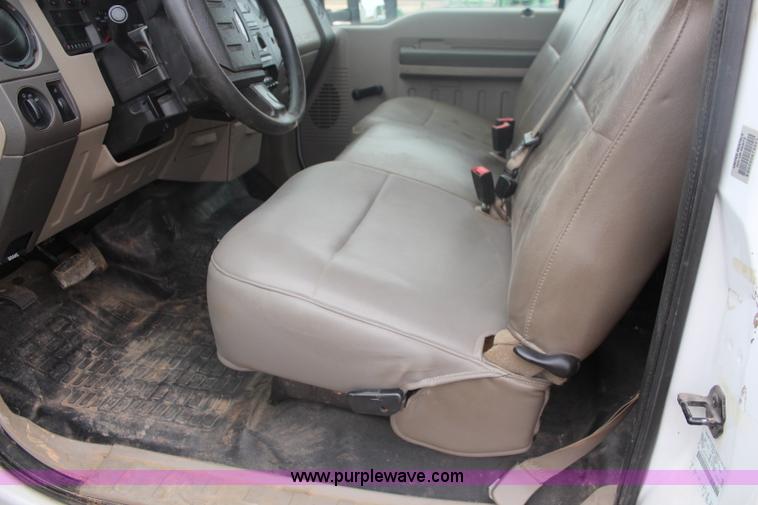 image for item K7153 2008 Ford F550 utility truck