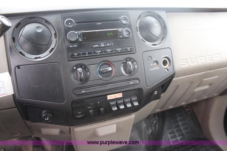 image for item K7153 2008 Ford F550 utility truck