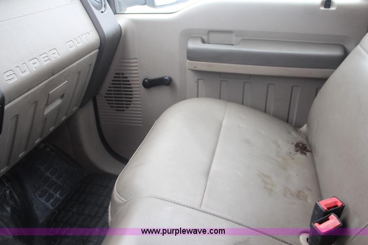 image for item K7153 2008 Ford F550 utility truck