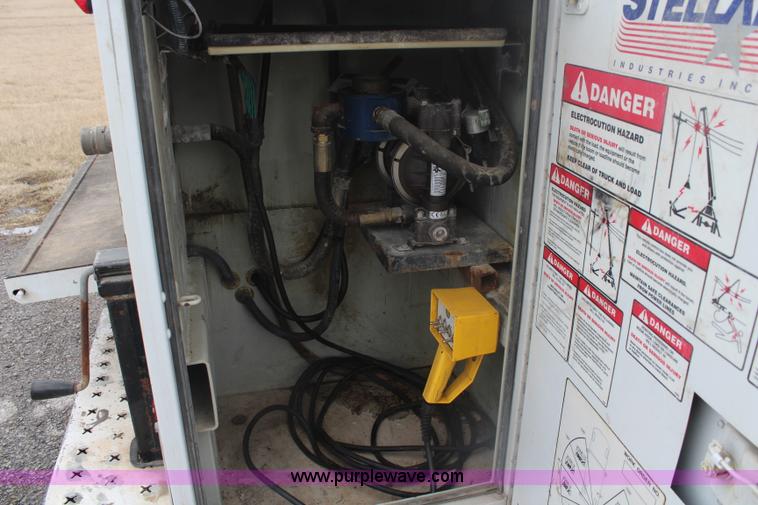 image for item K7153 2008 Ford F550 utility truck