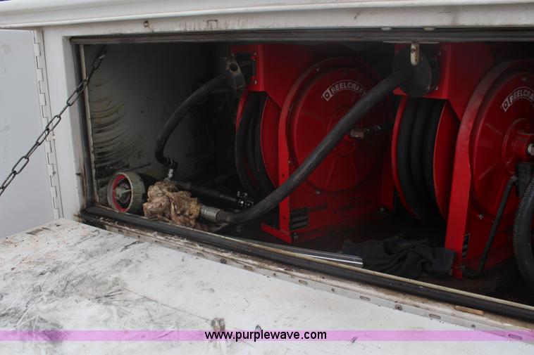 image for item K7153 2008 Ford F550 utility truck