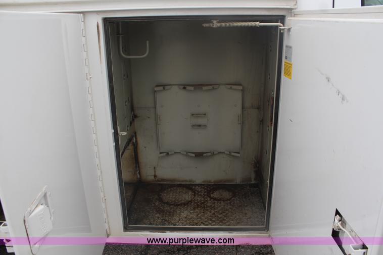 image for item K7153 2008 Ford F550 utility truck