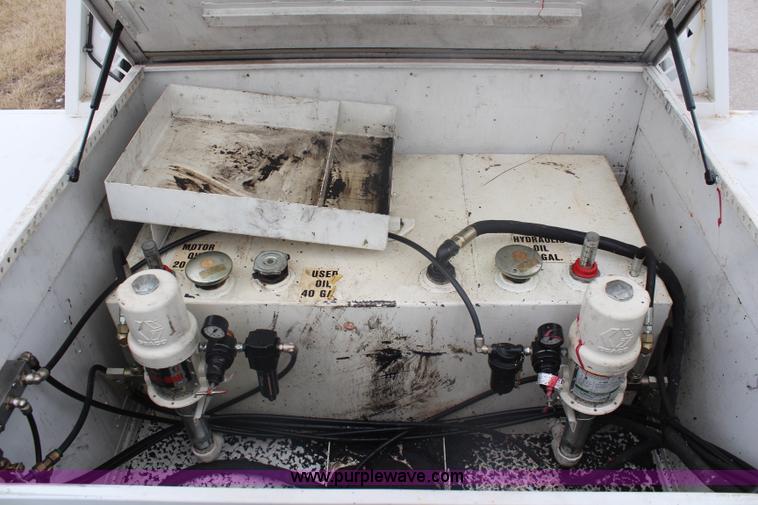 image for item K7153 2008 Ford F550 utility truck