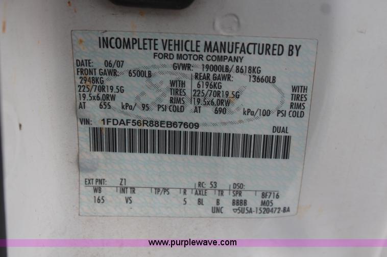 image for item K7153 2008 Ford F550 utility truck