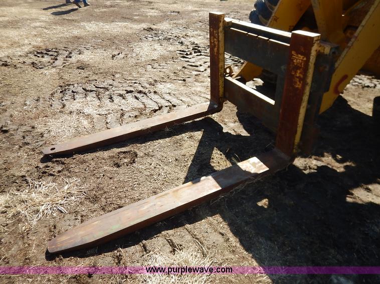 image for item K7159 1996 Caterpillar 924F wheel loader