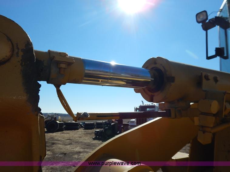 image for item K7159 1996 Caterpillar 924F wheel loader