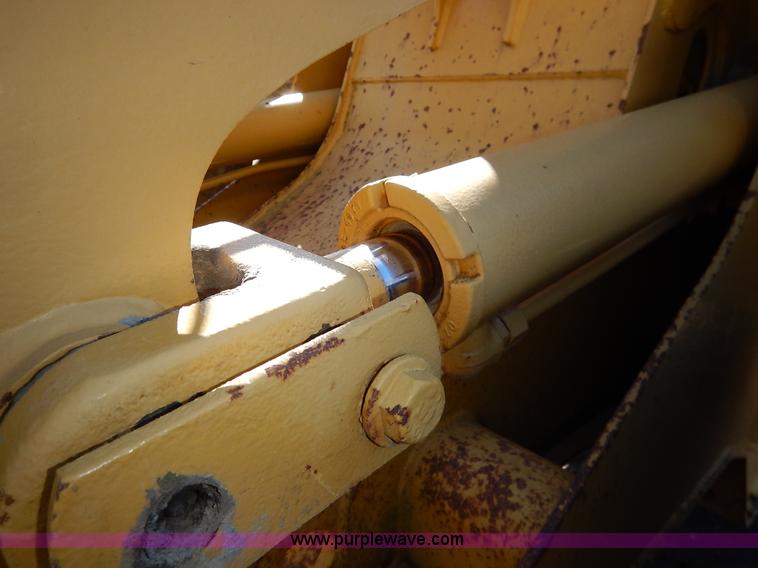 image for item K7159 1996 Caterpillar 924F wheel loader