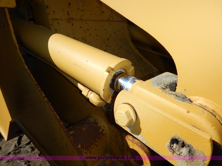 image for item K7159 1996 Caterpillar 924F wheel loader