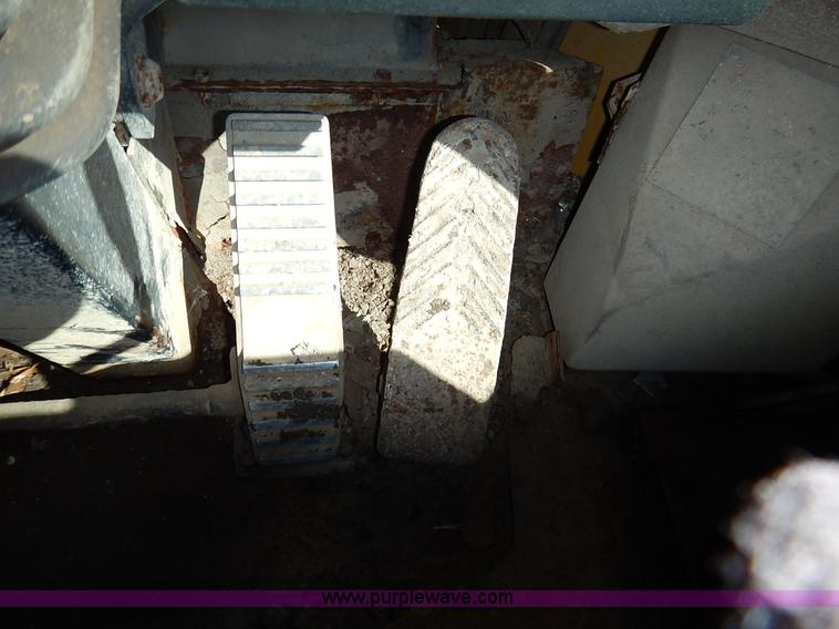 image for item K7159 1996 Caterpillar 924F wheel loader