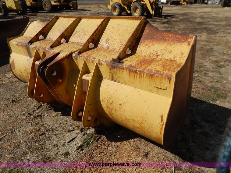 image for item K7159 1996 Caterpillar 924F wheel loader