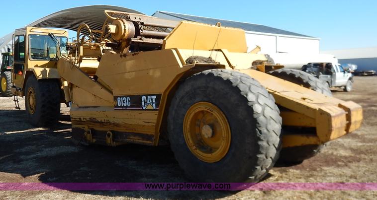 image for item K7161 2001 Caterpillar 613C Series II scraper