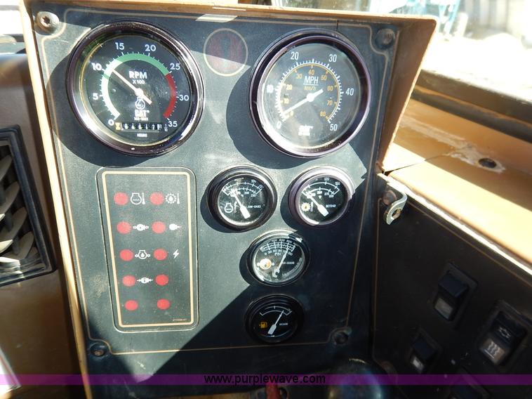 image for item K7161 2001 Caterpillar 613C Series II scraper