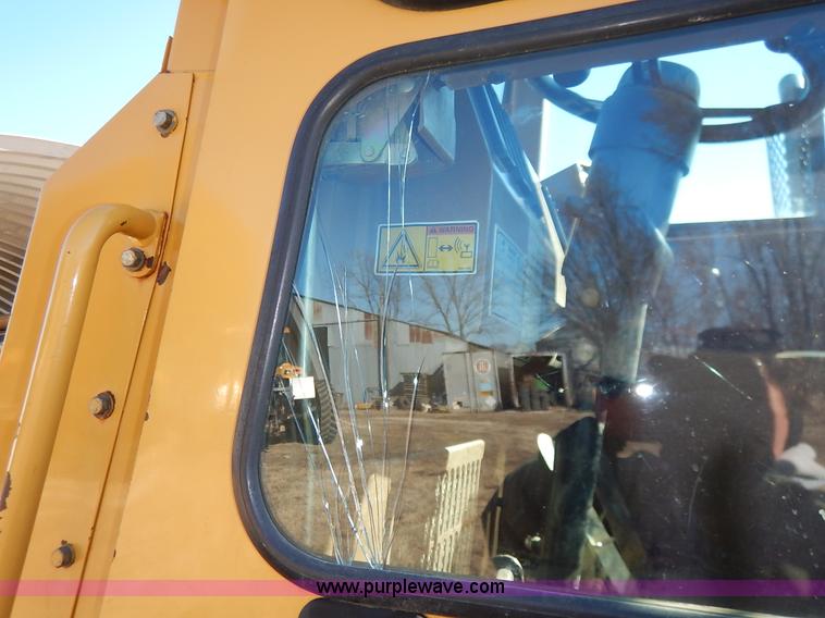 image for item K7161 2001 Caterpillar 613C Series II scraper