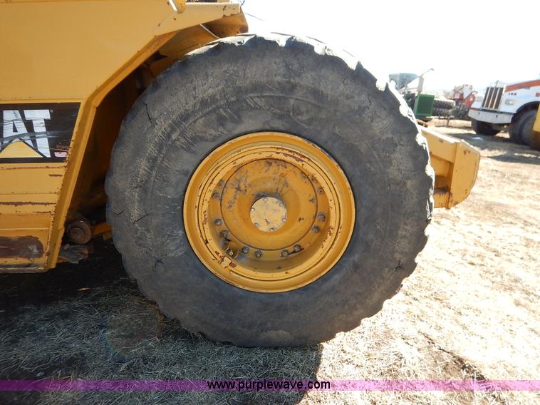 image for item K7161 2001 Caterpillar 613C Series II scraper