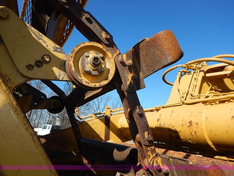 image for item K7161 2001 Caterpillar 613C Series II scraper