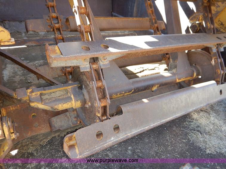 image for item K7161 2001 Caterpillar 613C Series II scraper