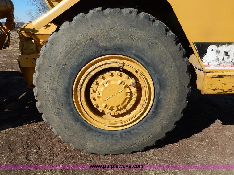 image for item K7161 2001 Caterpillar 613C Series II scraper