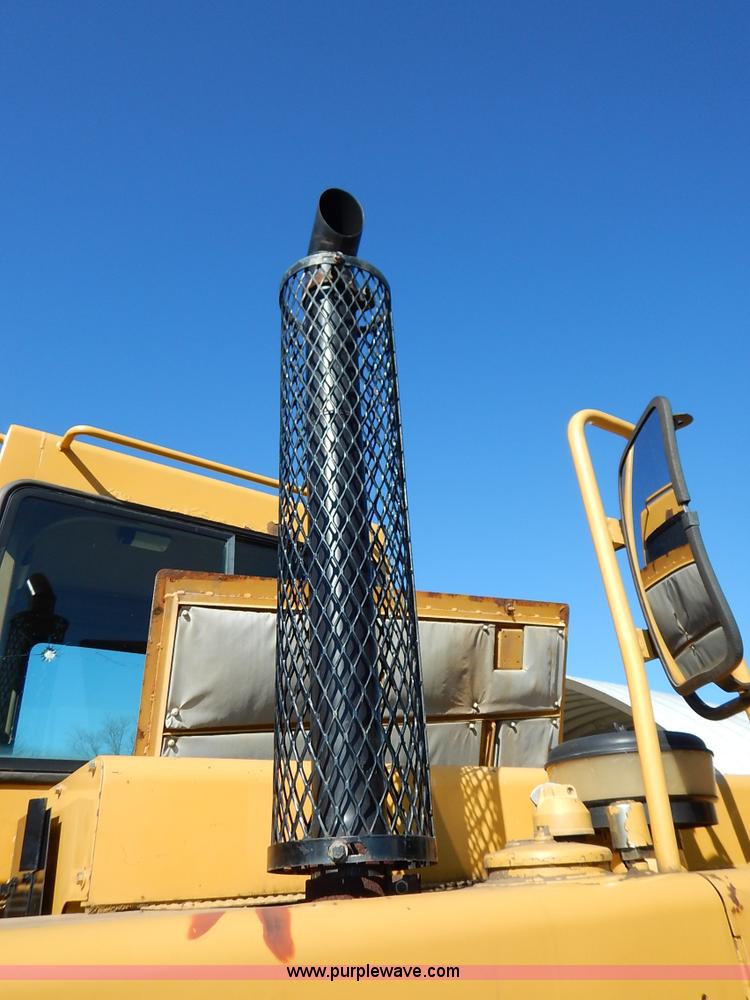 image for item K7161 2001 Caterpillar 613C Series II scraper